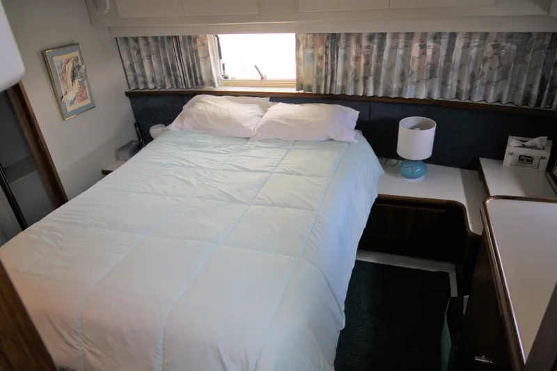 Slide: The Image of Master Aft Stateroom - 19