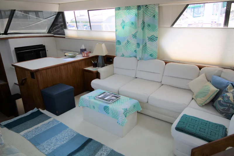 Slide: The Image of Light and Bright Salon-Clean - 5