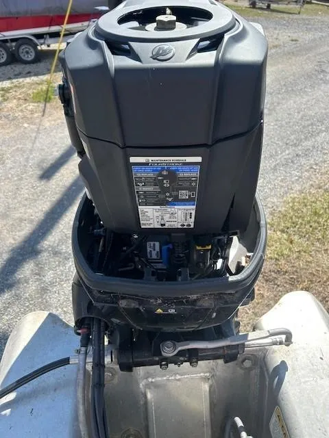 Slide: The Image of 2017 Sun Tracker Party Barge 20 DLX outboard motor, detailed view. - 7