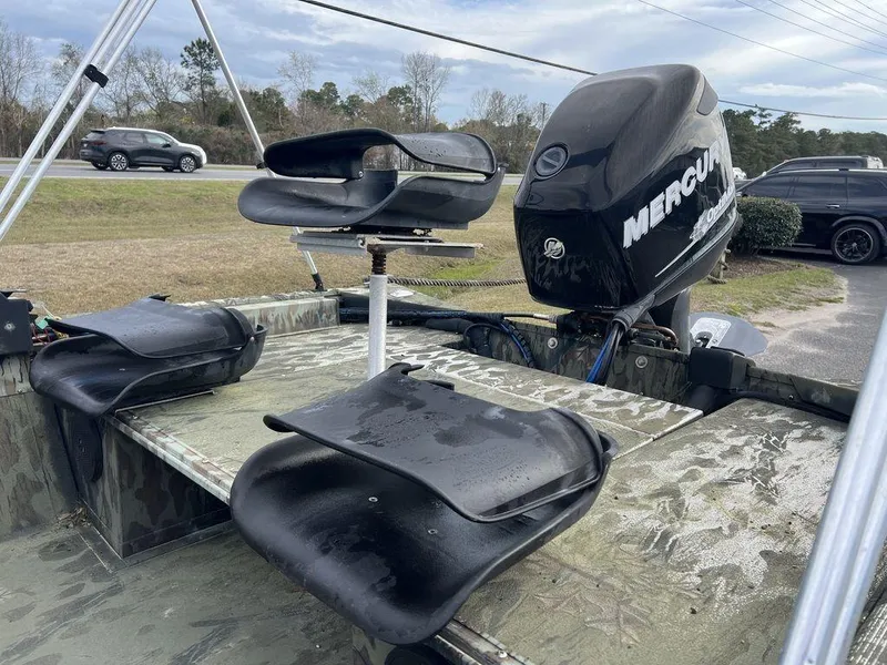 Slide: The Image of Triton 1860 SC 2007 - 10