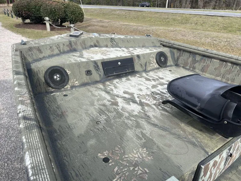 Slide: The Image of Triton 1860 SC 2007 - 11