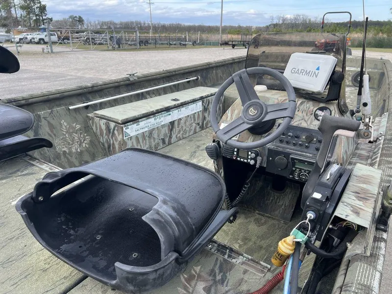 Slide: The Image of Triton 1860 SC 2007 - 9