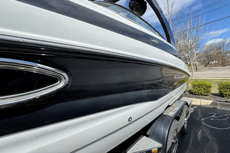 Slide: The Image of Crownline Boats 255SS 2013 - 10