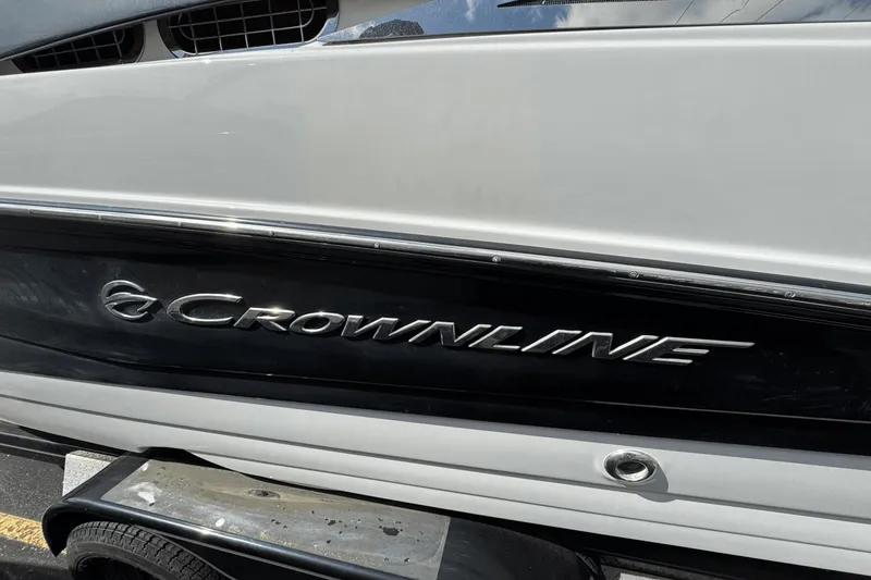 Slide: The Image of Crownline Boats 255SS 2013 - 11