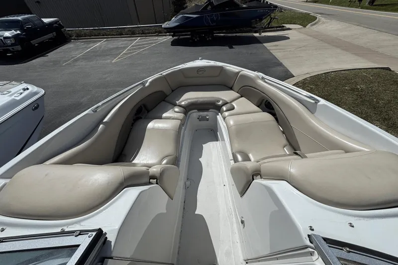 Slide: The Image of Crownline Boats 255SS 2013 - 17