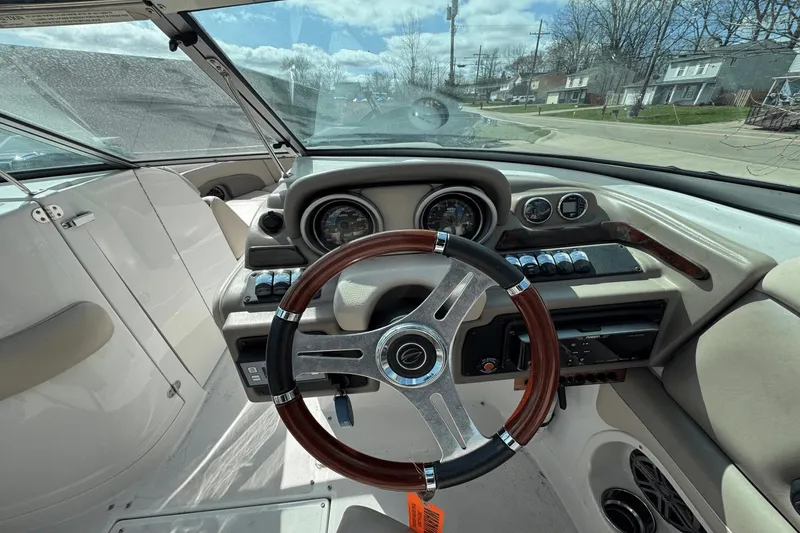 Slide: The Image of Crownline Boats 255SS 2013 - 27