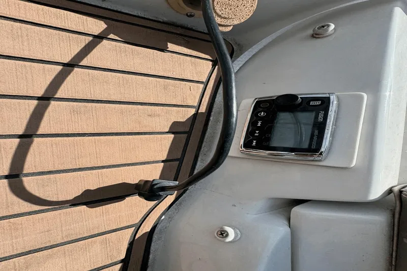 Slide: The Image of Crownline Boats 255SS 2013 - 50