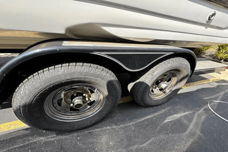 Slide: The Image of Crownline Boats 255SS 2013 - 63