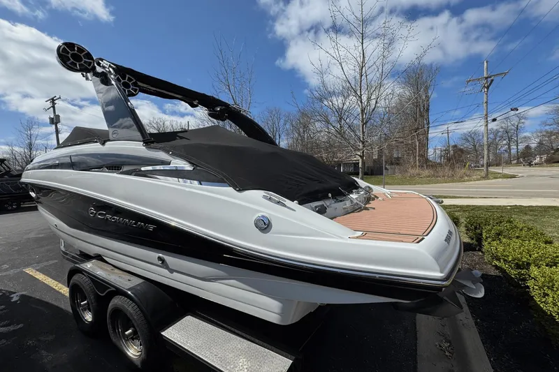 Slide: The Image of Crownline Boats 255SS 2013 - 7