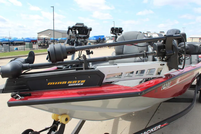 Slide: The Image of 2022 Tracker Pro Team 175 TXW boat with Minn Kota trolling motor. - 17