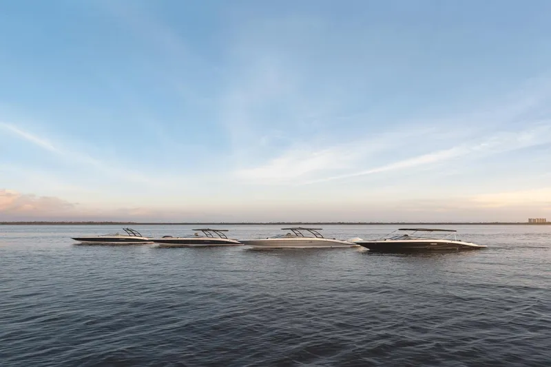 Slide: The Image of Sea Ray SPX 190 Outboard 2025 - 49