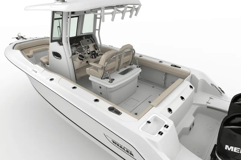 Slide: The Image of Boston Whaler 250 Outrage 2025 - 91