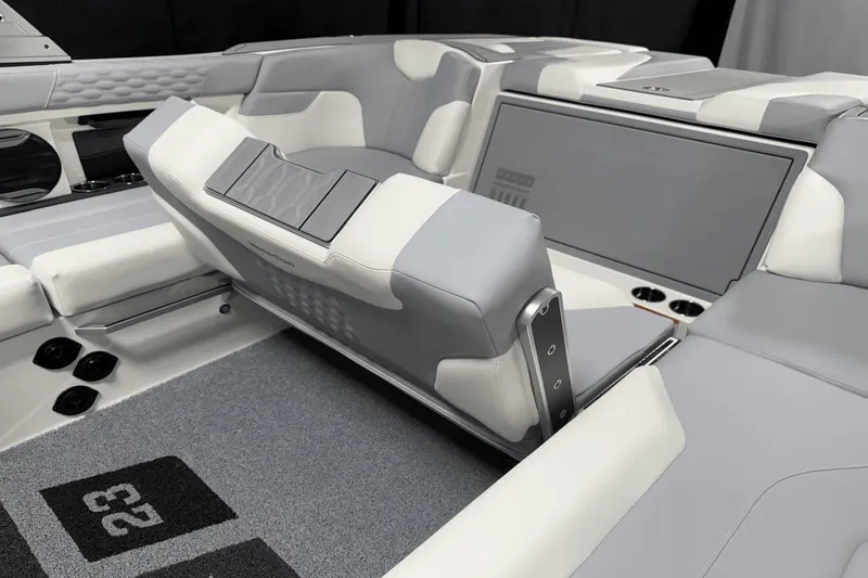 Slide: The Image of MasterCraft XT23 2026 - 36