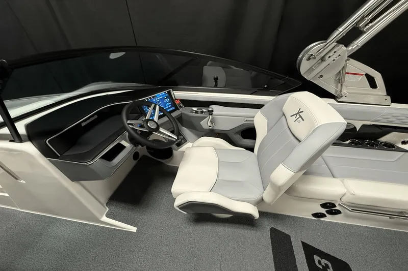 Slide: The Image of MasterCraft XT23 2026 - 73