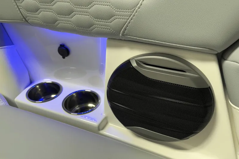 Slide: The Image of MasterCraft XT23 2026 - 106