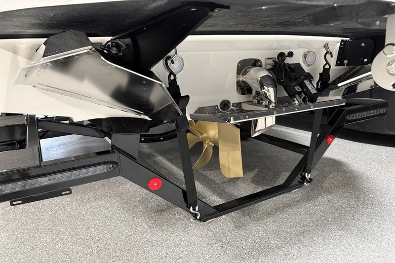 Slide: The Image of MasterCraft XT23 2026 - 15