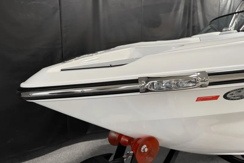 Slide: The Image of MasterCraft XT23 2026 - 113