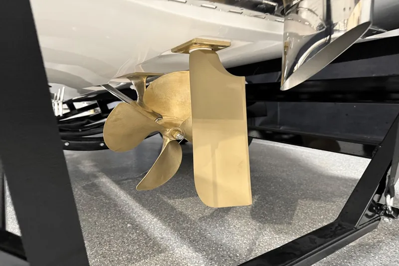 Slide: The Image of MasterCraft XT23 2026 - 16