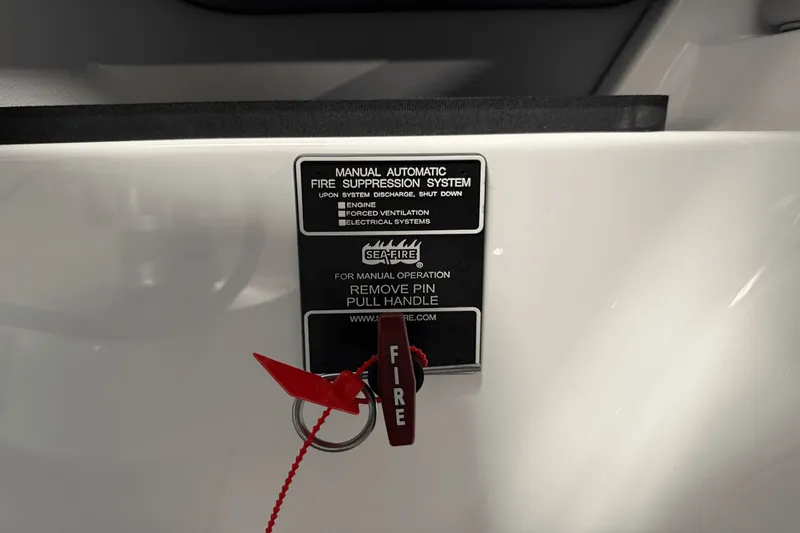 Slide: The Image of MasterCraft XT23 2026 - 94