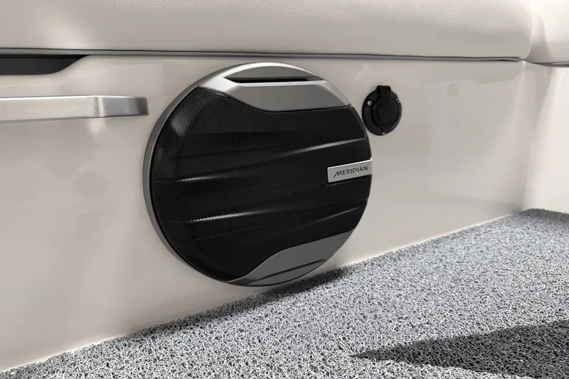 Slide: The Image of MasterCraft XT23 2026 - 52