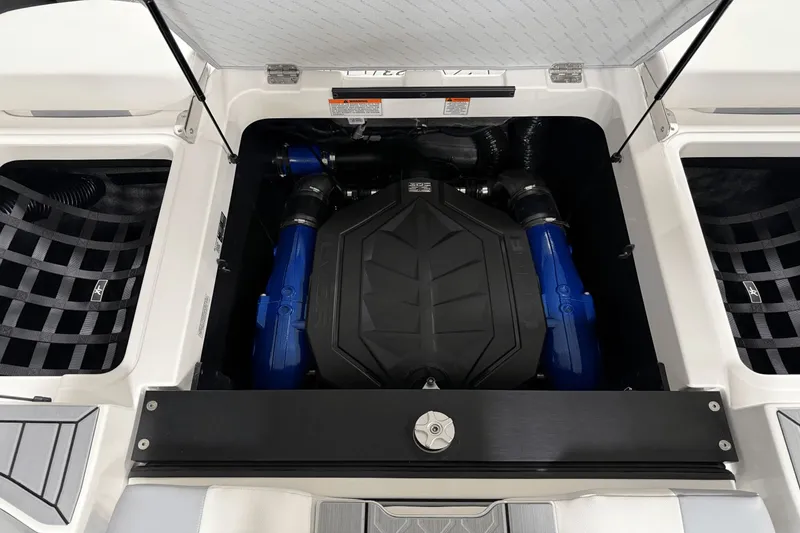 Slide: The Image of MasterCraft XT23 2026 - 29