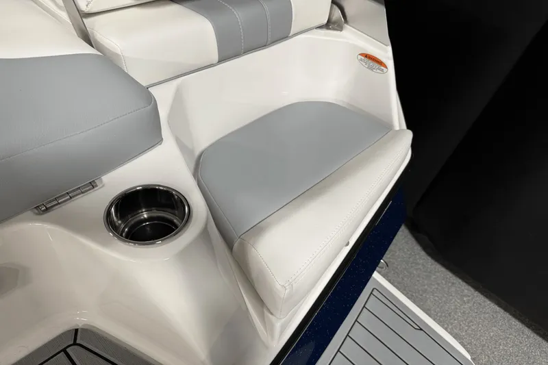 Slide: The Image of MasterCraft XT23 2026 - 23