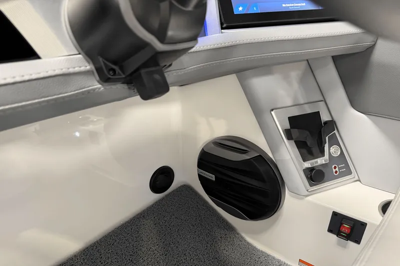 Slide: The Image of MasterCraft XT23 2026 - 80