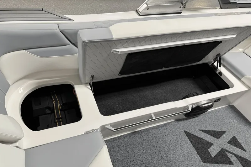 Slide: The Image of MasterCraft XT23 2026 - 54