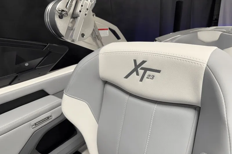 Slide: The Image of MasterCraft XT23 2026 - 91