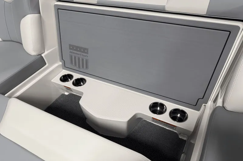 Slide: The Image of MasterCraft XT23 2026 - 37