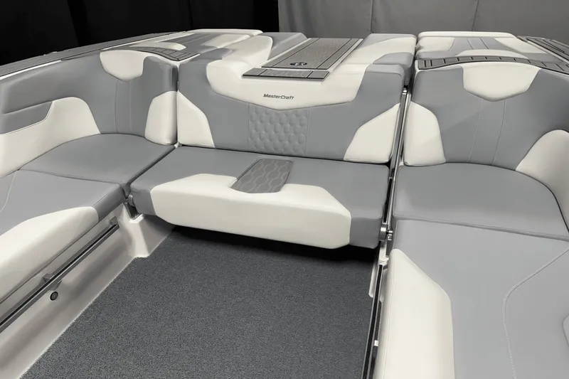 Slide: The Image of MasterCraft XT23 2026 - 38