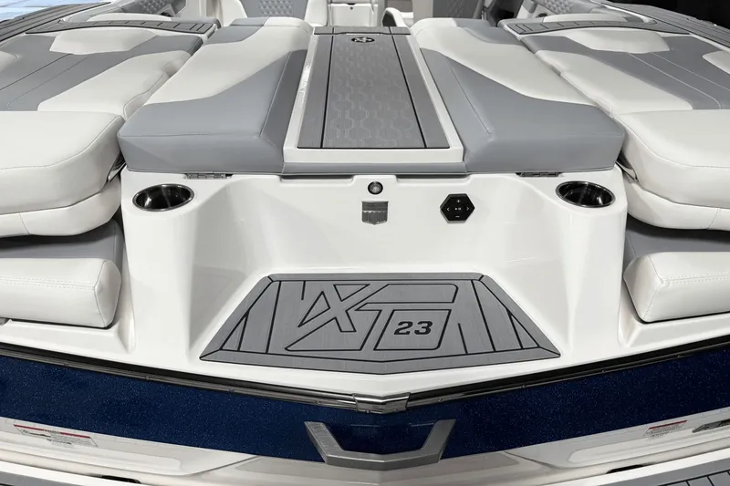 Slide: The Image of MasterCraft XT23 2026 - 19