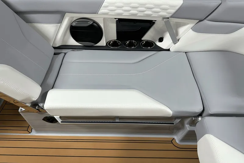 Slide: The Image of MasterCraft XT24 2026 - 25