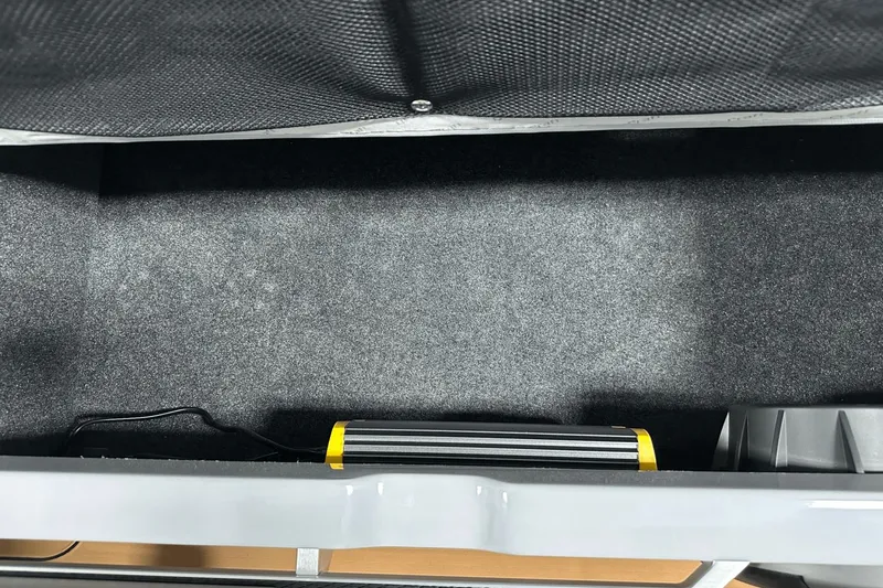 Slide: The Image of MasterCraft XT24 2026 - 35