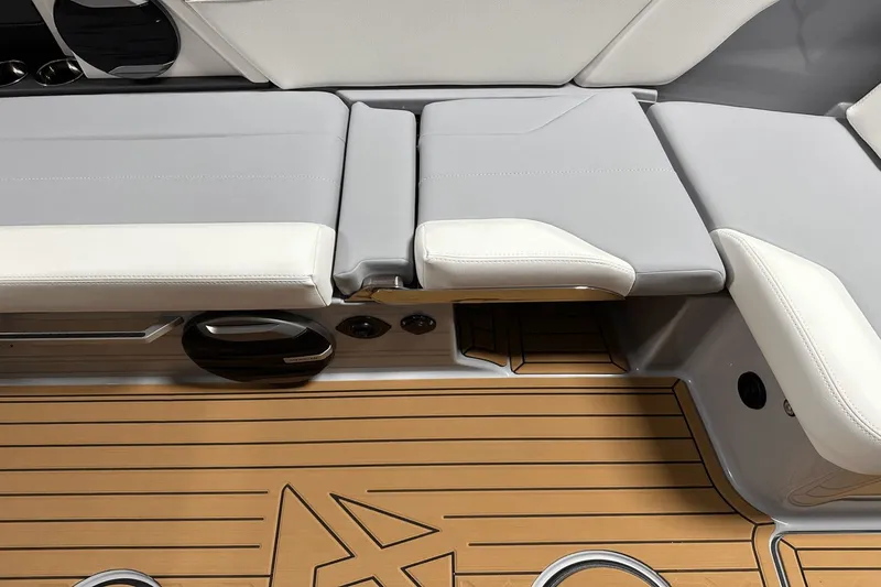 Slide: The Image of MasterCraft XT24 2026 - 38