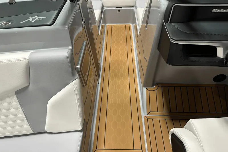 Slide: The Image of MasterCraft XT24 2026 - 49