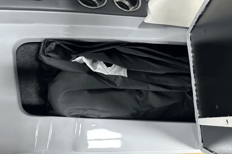 Slide: The Image of MasterCraft XT24 2026 - 56