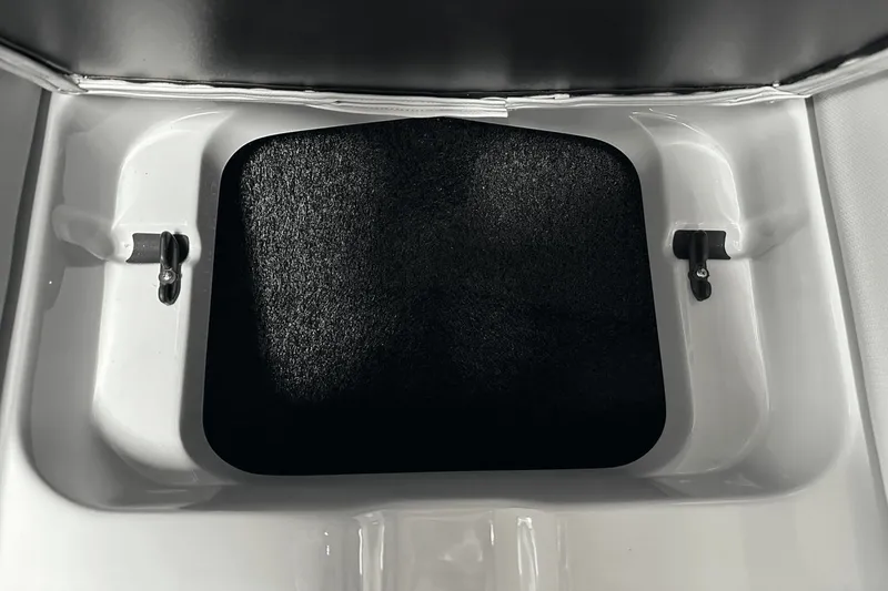 Slide: The Image of MasterCraft XT24 2026 - 59