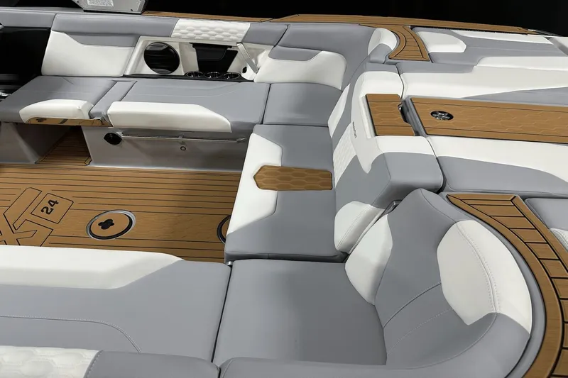 Slide: The Image of MasterCraft XT24 2026 - 6