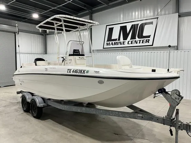 Slide: The Image of 2021 Bayliner T21BAY boat on trailer at LMC Marine Center. - 7
