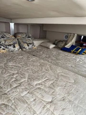 Slide: The Image of Formula 27 Performance Cruiser 2009 - 16