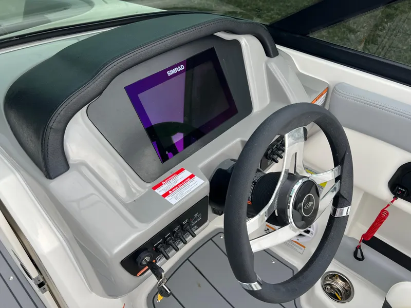 Slide: The Image of Chaparral 21 SSi 2025 - 12