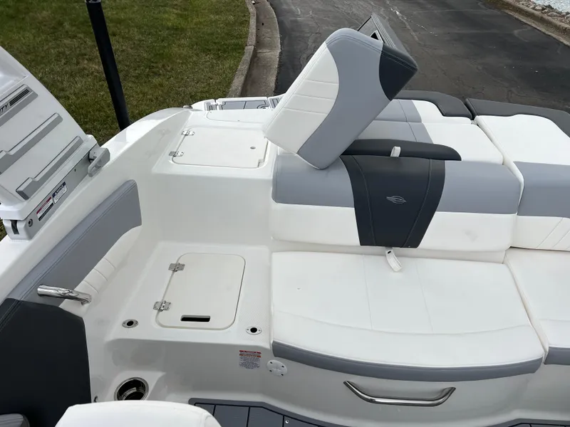 Slide: The Image of Chaparral 21 SSi 2025 - 17