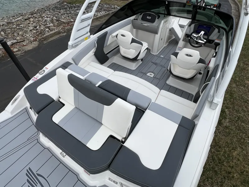 Slide: The Image of Chaparral 21 SSi 2025 - 7