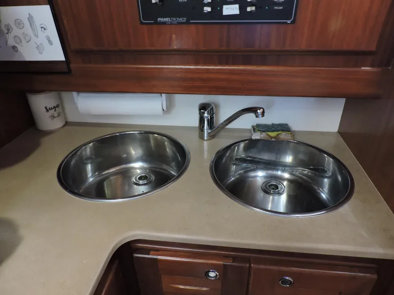 Slide: The Image of Sinks - 41