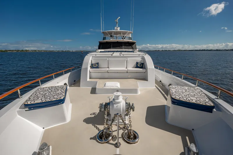 Slide: The Image of Cheoy Lee 90 Motor Yacht 1985 - 56