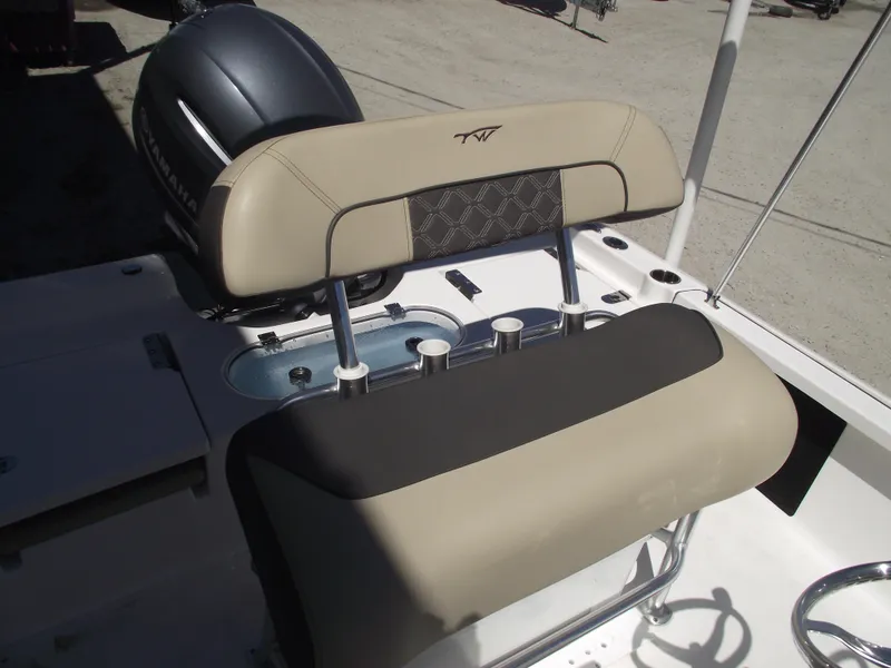 Slide: The Image of Tidewater 1910 Bay Max 2022 boat seat with Yamaha engine in sunlight. - 25