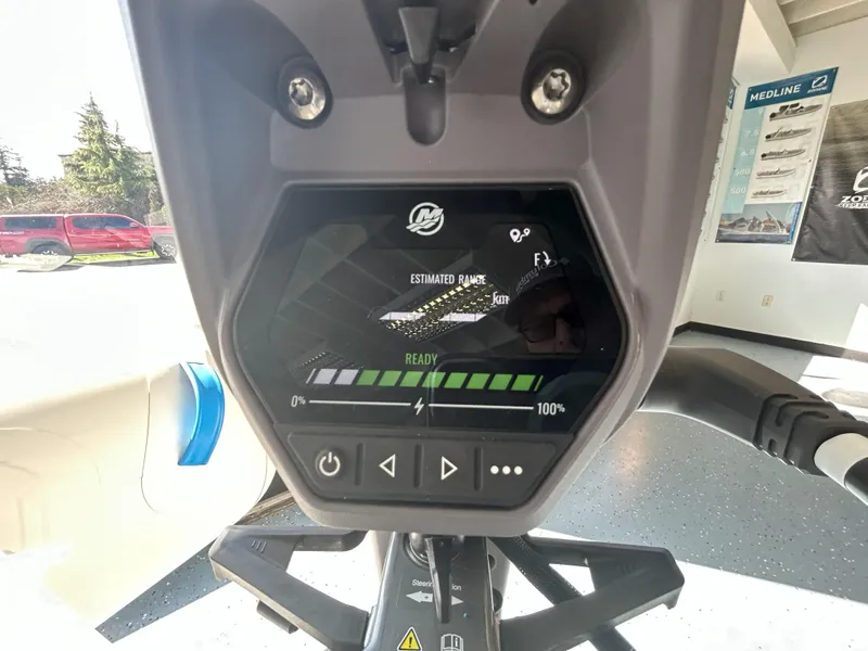 Slide: The Image of 2024 Zodiac Nomad 3.1 RIB Alu dashboard displaying estimated range and battery status. - 10