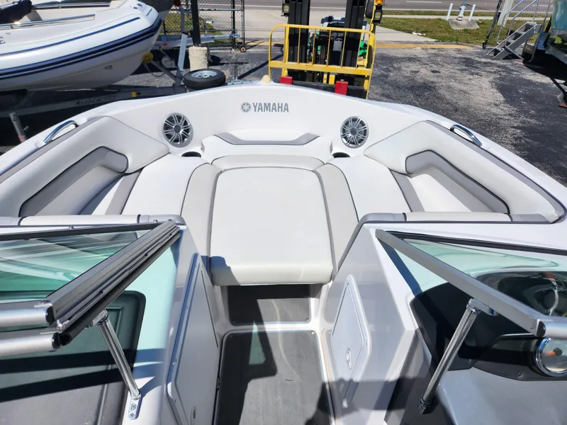 Slide: The Image of Bow Lounge - 7