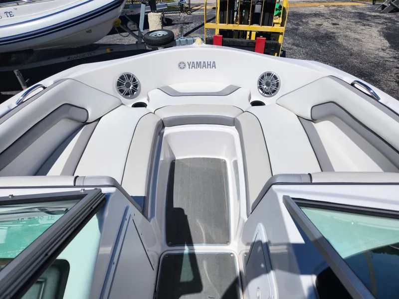 Slide: The Image of Bow Seating - 8